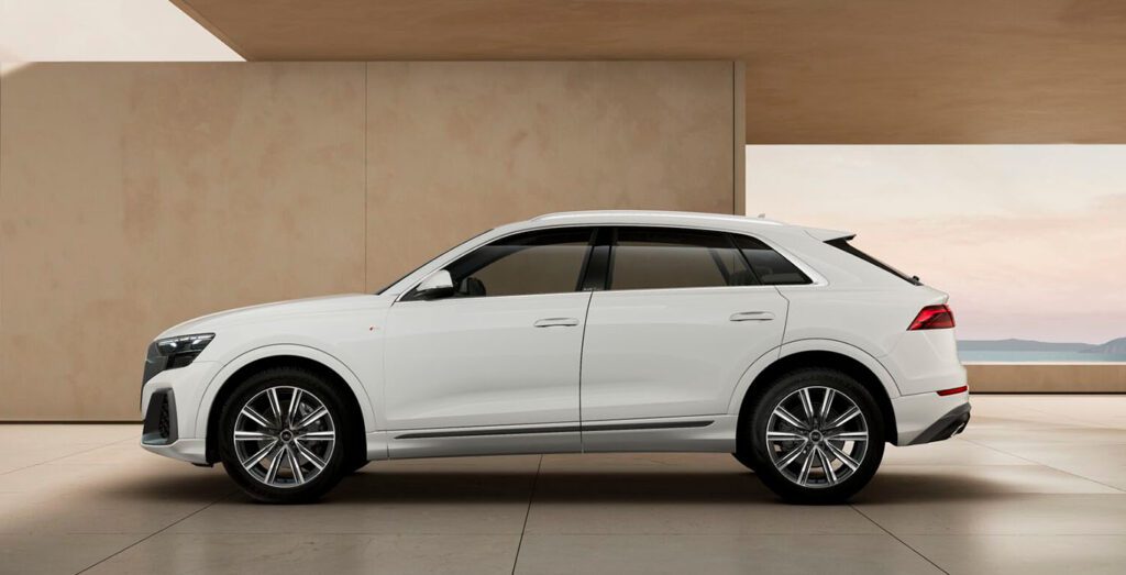 Audi-Q8-SUV-S-line-45-TDI-Quattro-Tiptronic-lateral