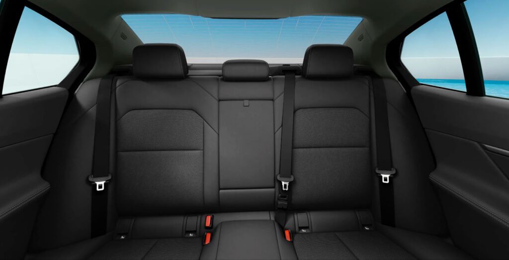 BMW-Serie-5-520d-nuevo-interior-trasera