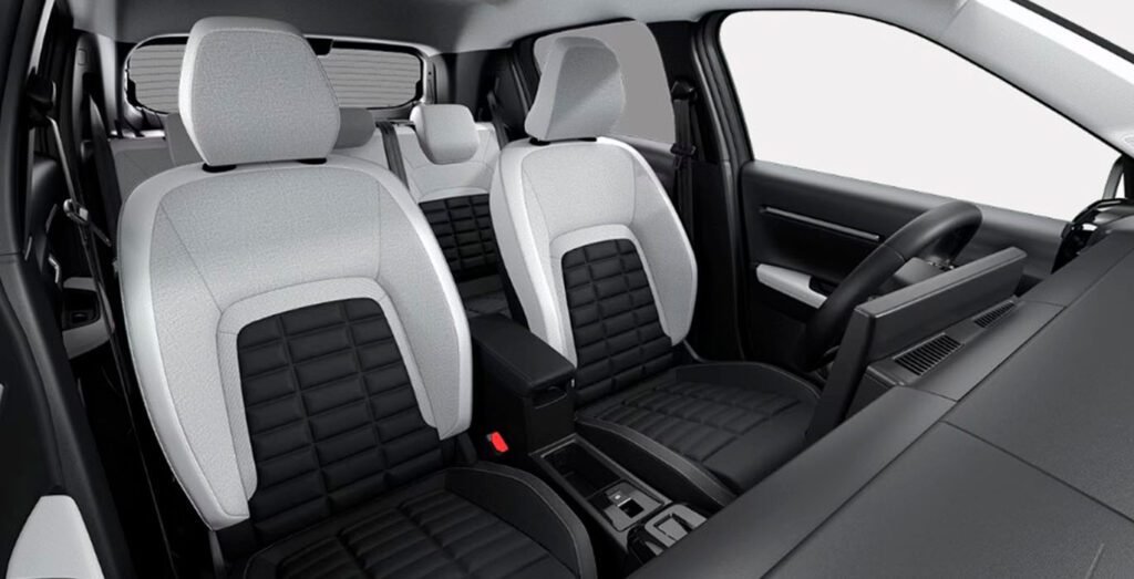 CITROEN-e-C3-Max-83kW-Sedan-interior-trasera