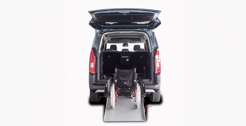 Citroen-Berlingo-Talla-XL-BlueHDi-100-YOU-L2-N1-Adaptado-trasera-silla