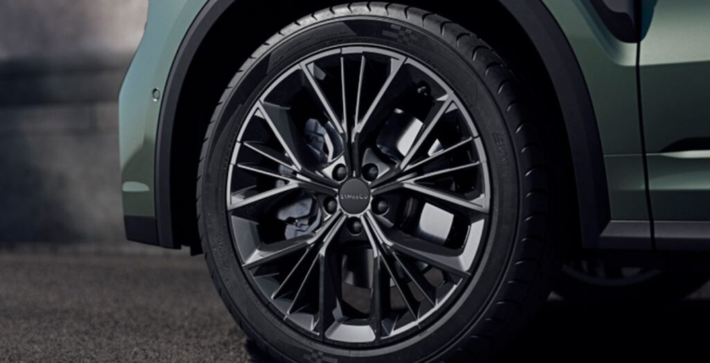 Lynk-Co-01-More-1.5-PHEV-exterior-detalle