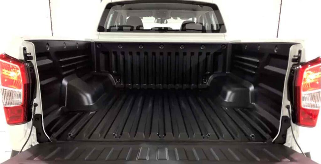 SsangYong-Musso-Sports-D22-DTR-Pro-4X4-MT-maletero
