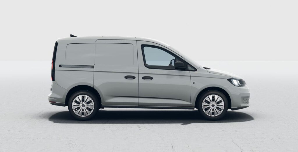 VOLKSWAGEN-Caddy-Cargo-PHEV-1.5-TSI-eHybrid-perfil