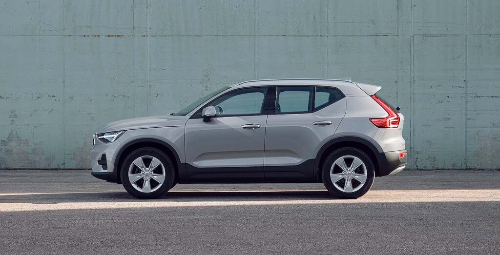 VOLVO-XC40-2.0-B3-G-Core-Auto-exterior-perfil