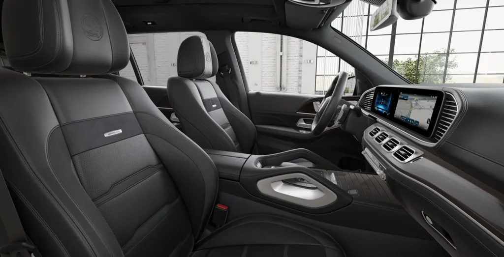 Mercedes-AMG-GLS-63-4MATIC-interior-delantera-II.webp