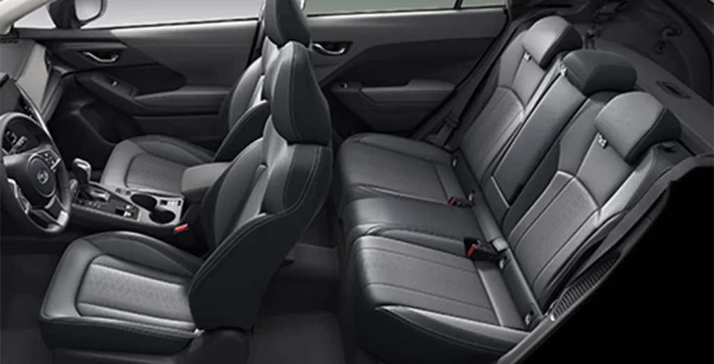 Subaru-Crosstrek-2.0i-Hybrid-Field-CVT-interior.webp