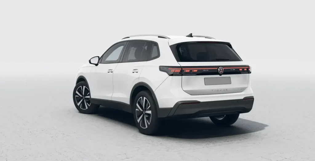 Volkswagen-Tiguan-Mas-1.5-eTSI-DSG-trasera-blanco.webp
