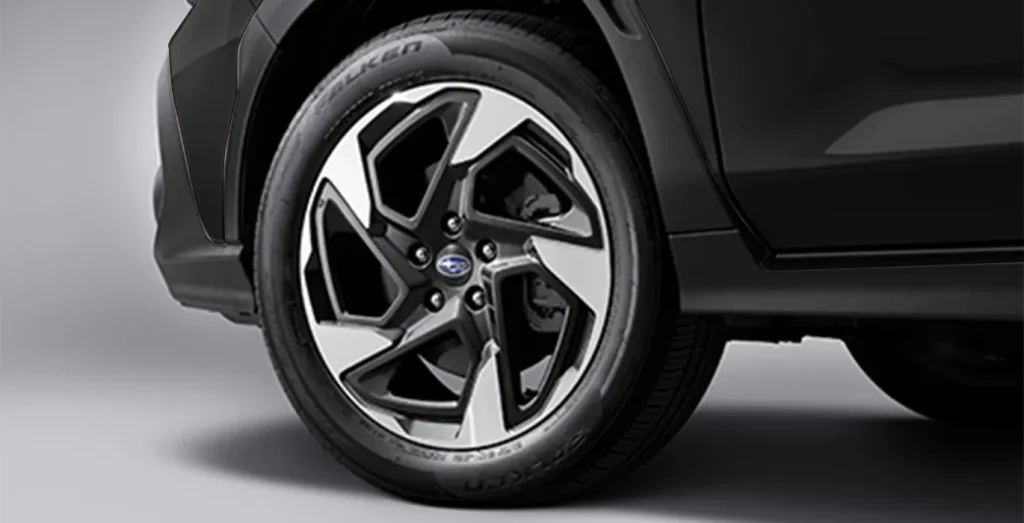 Subaru-Crosstrek-2.0i-Hybrid-Field-CVT-rueda-negro.webp