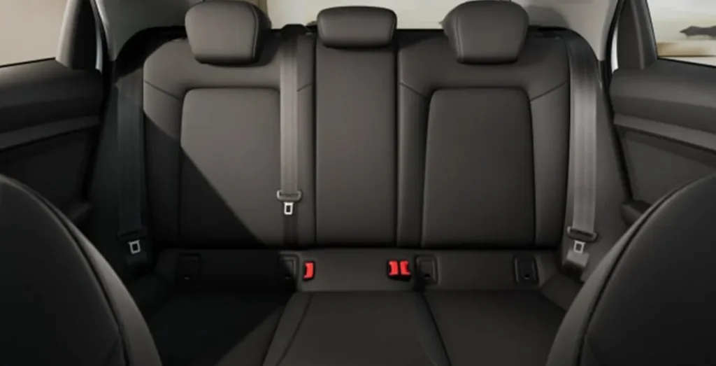 AUDI-A1-Sportback-Adrenalin-30-TFSI-S-Tron-85kW-interior-trasera