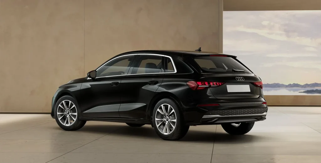 AUDI-A3-Sportback-30-TFSI-Advanced-S-tronic-trasera