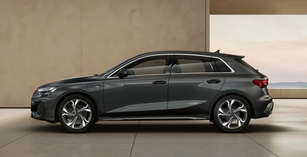 AUDI-A3-Sportback-S-Line-40-TFSI-e-150kW-S-Tron-lateral