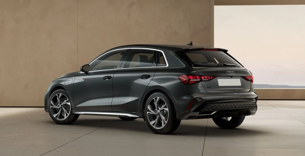 AUDI-A3-Sportback-S-Line-40-TFSI-e-150kW-S-Tron-trasera