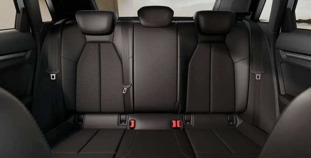 AUDI-A3-Sportback-S-Line-TFSIe-150kW-S-Tronic-interior-trasera