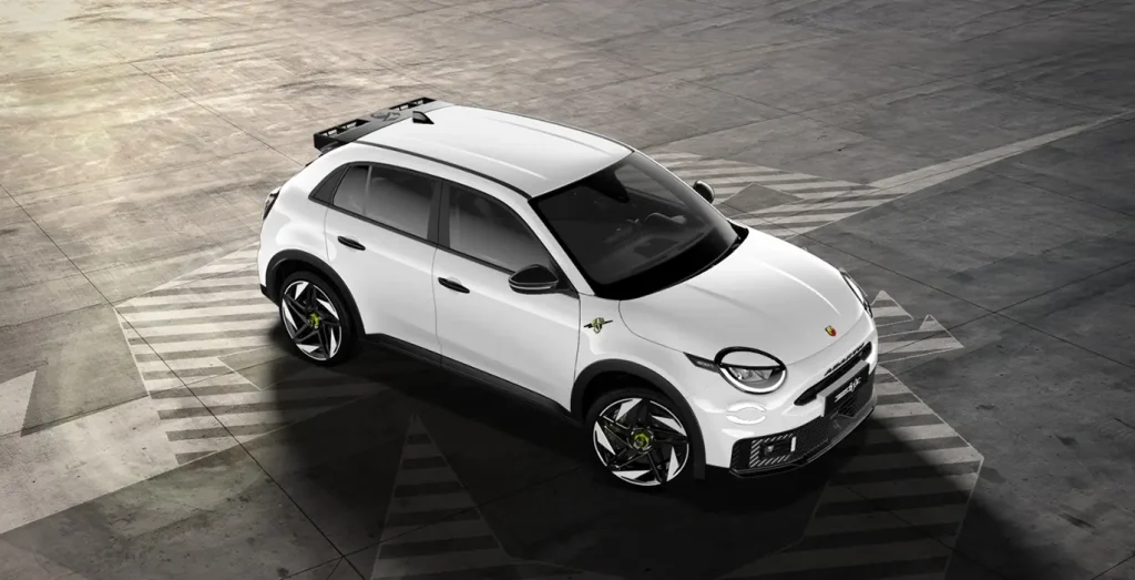 Abarth-600e-Turismo-lateral