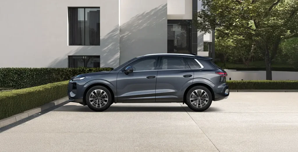 Audi-Q3-Advanced-TFSI-110kW-S-Tronic-lateral