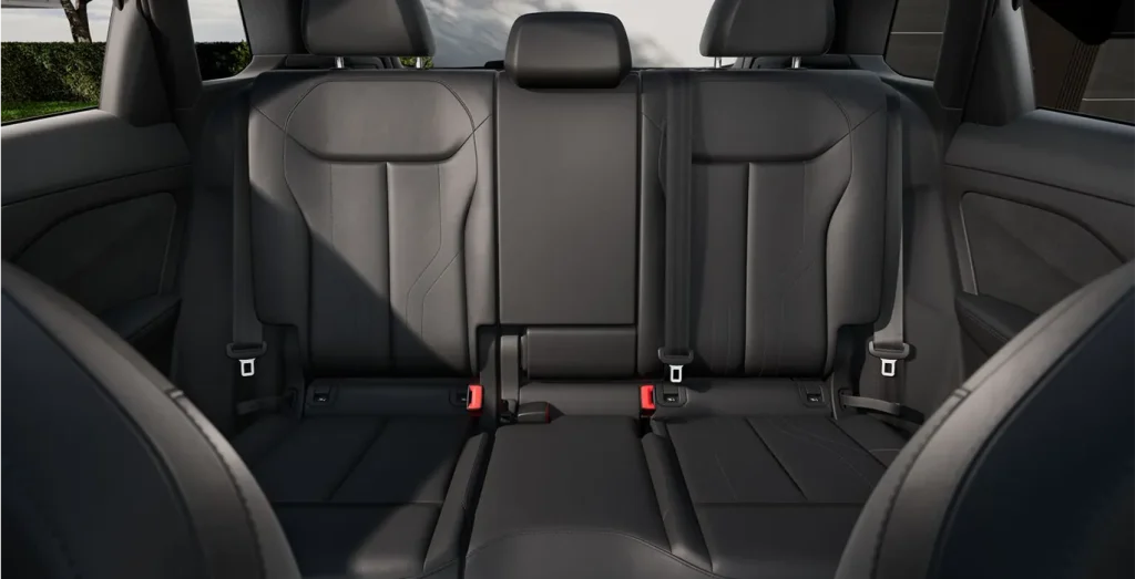 Audi-Q3-S-Line-TFSI-Stronic-interior-trasera