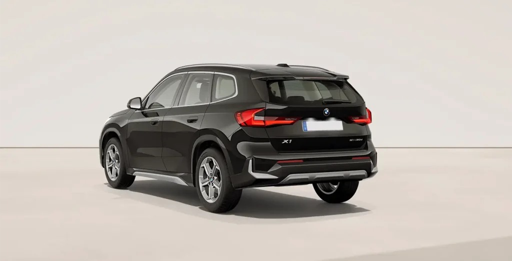 BMW-X1-sDrive20d-xLine-120kW-trasera