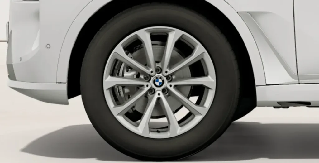 BMW-X7-xDrive40i-rueda