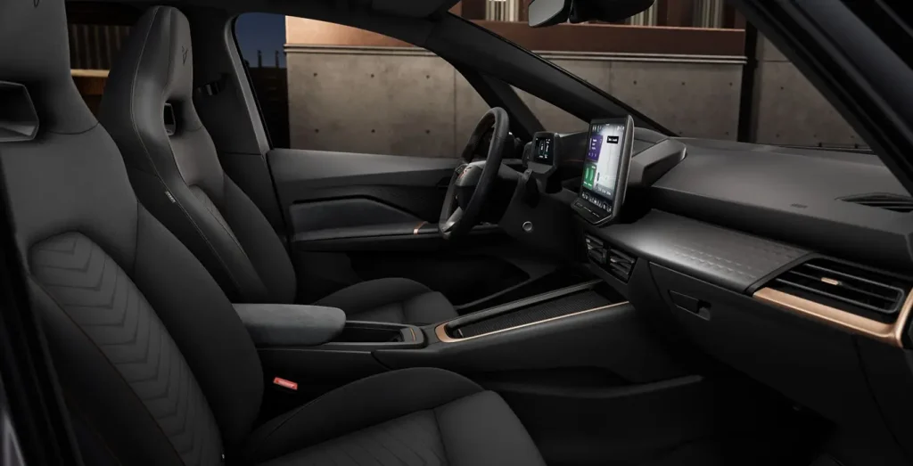 Cupra-Born-e-Boost-Pack-Advanced-Plus-interior-delantera-II