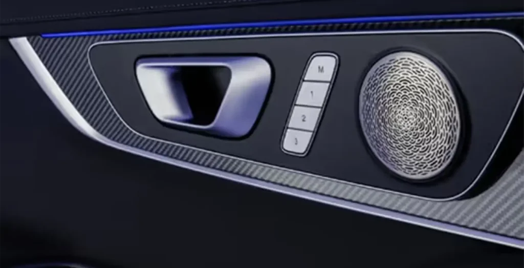 EBRO-S700-1.6-TGDI-Luxury-7-DCT-interior