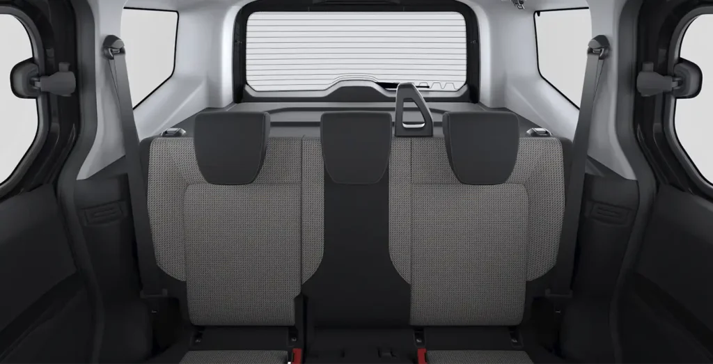 FORD-Tourneo-Courier-Trend-1.0-Ecoboost-125CV-M1-interior-trasera