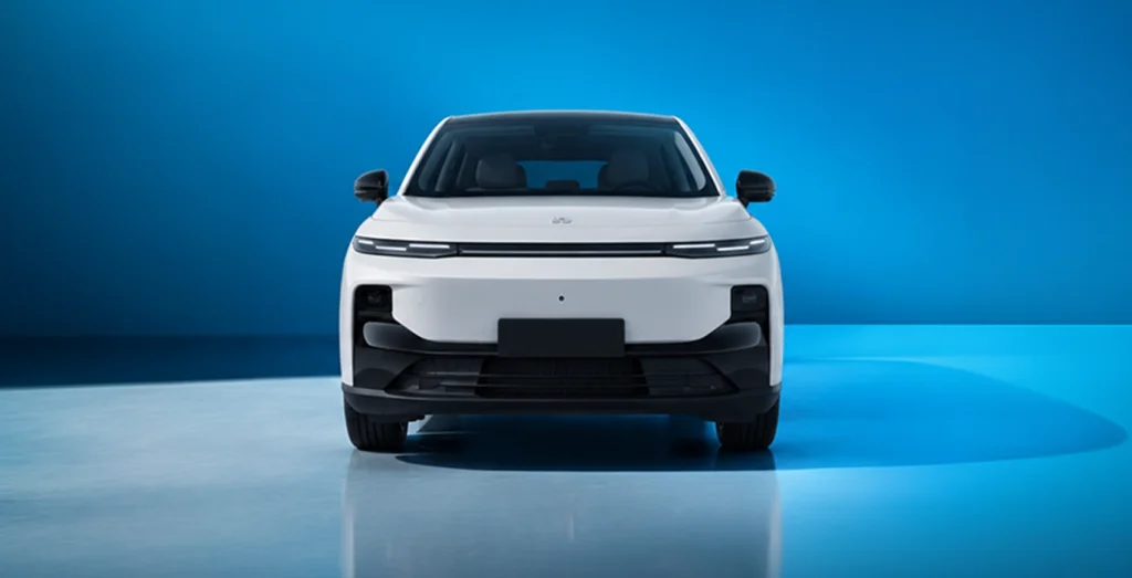 Leapmotor-B10-BEV-56.2kWh-LifePro-AT-delantera