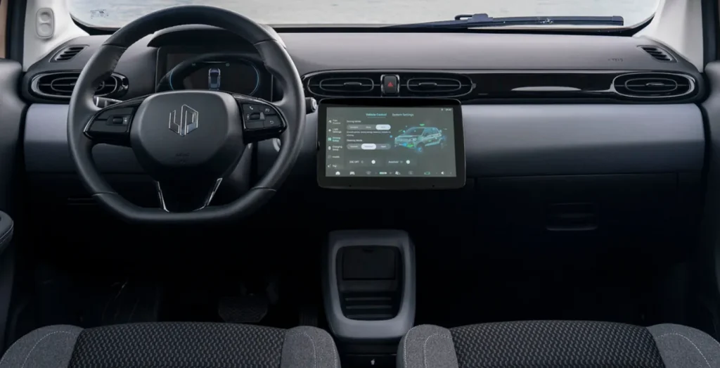 Leapmotor-T03-BEV-37.3kWh-Design-AT-interior-delantera