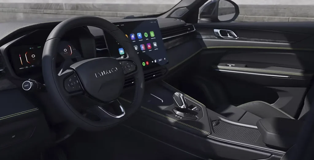Lynk-Co-01-1.5-PHEV-Core-interior-delantera