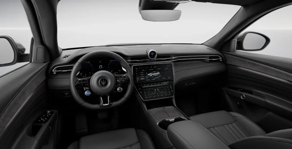 MASERATI-Grecale-L4-MHEV-AWD-interior-delantera