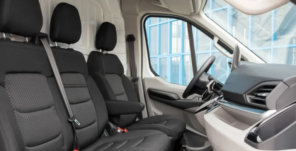 MAXUS-eDeliver-9-L3H2-interior-delantera-II