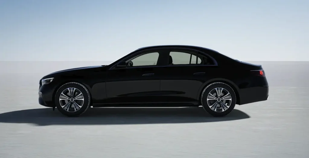 Mercedes-Benz-Clase-E-200-lateral