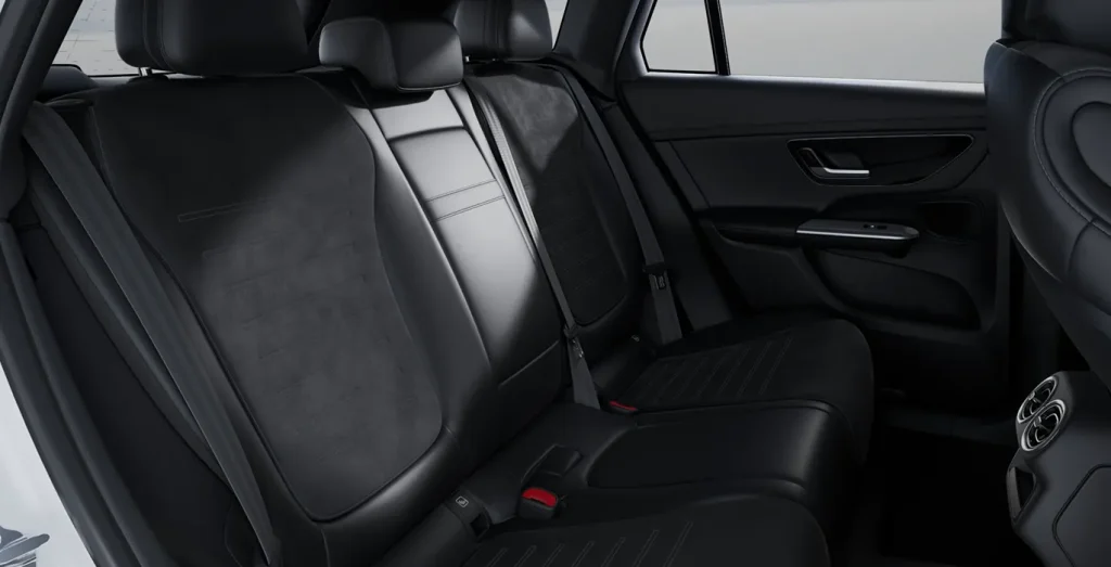 Mercedes-Benz-GLC-220D-4MATIC-interior-trasera