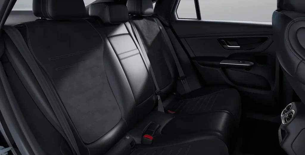 Mercedes-Benz-GLC-Coupe-300-de-4MATIC-interior-trasera