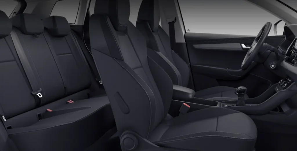 SKODA-Karoq-Selection-1.5-TSI-DSG-interior-trasera