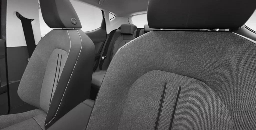 Seat-Leon-1.5-eTSI-DSG-7-SS-Style-XL-interior-trasera