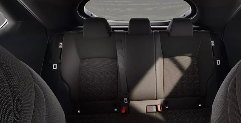 Toyota-C-HR-Business-Hybrid-140-CW-interior-trasera