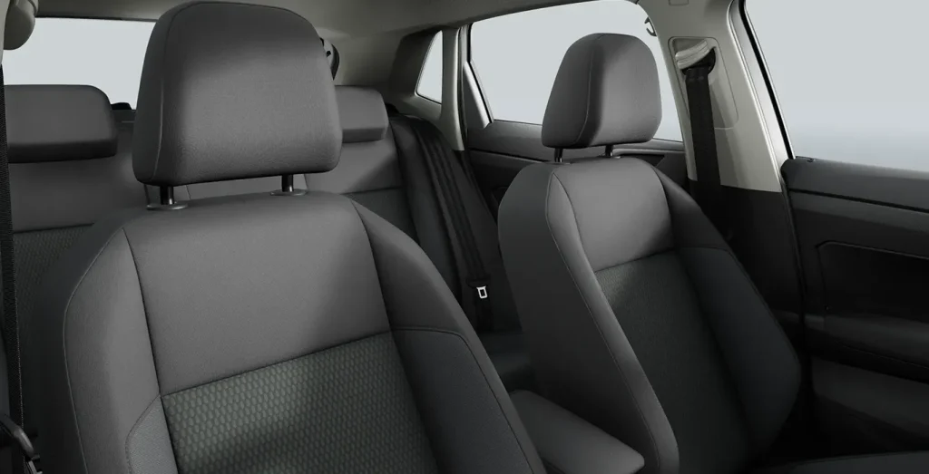 Volkswagen-Polo-Match-1.0-TSI-70kW-95CV-interior-trasera