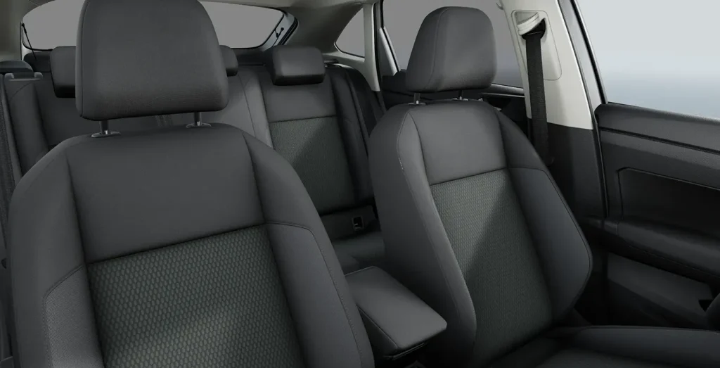 Volkswagen-Taigo-Mas-1.0-TSI-70kW-95CV-interior-trasera
