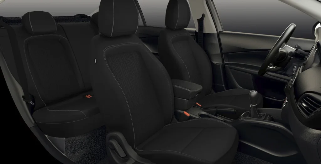Fiat-Tipo-Sedan-1.6-Diesel-96kW-130CV-interior-trasera