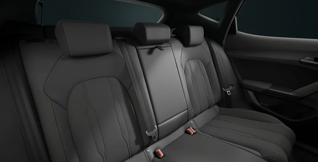 Cupra-Formentor-1.5-TSI-110kW-150CV-man-interior-trasera